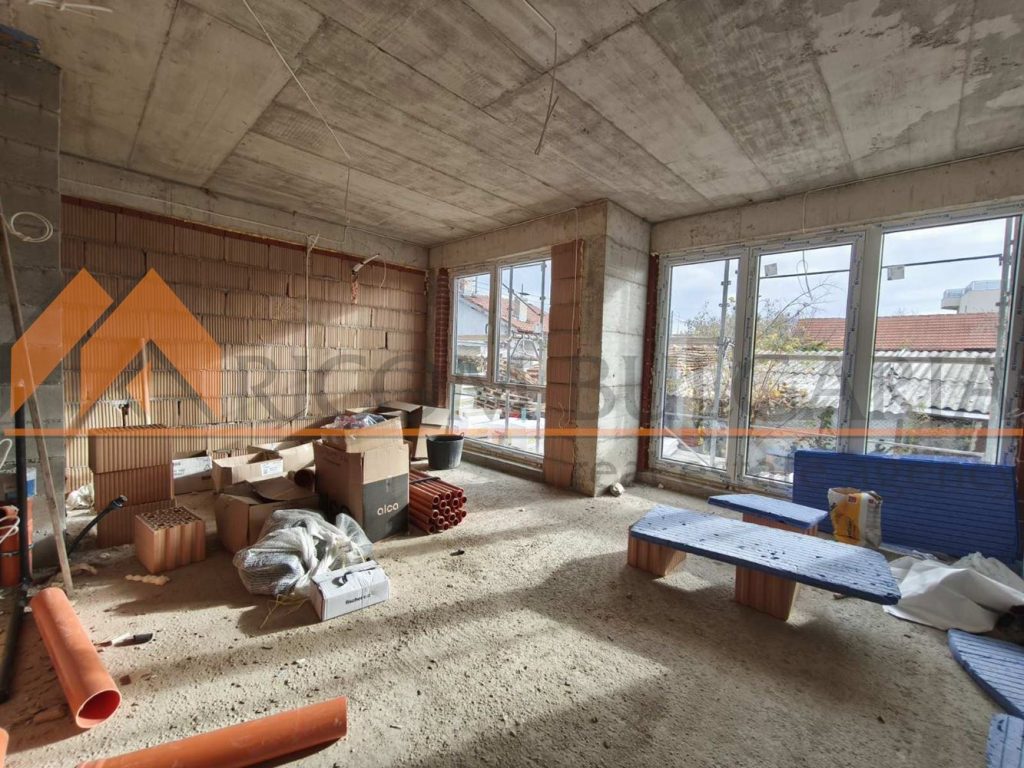 Нов проект сграда RHEIA в кв.Бриз!  АПАРТАМЕНТ №1 с площ 78,93 кв.м. и веранда 21,2кв.м., находящ се на партерен етаж. - 10 - Ricom Bulgaria