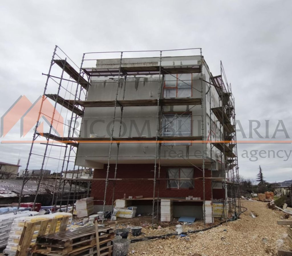 Нов проект сграда RHEIA в кв.Бриз!  АПАРТАМЕНТ №1 с площ 78,93 кв.м. и веранда 21,2кв.м., находящ се на партерен етаж. - 3 - Ricom Bulgaria