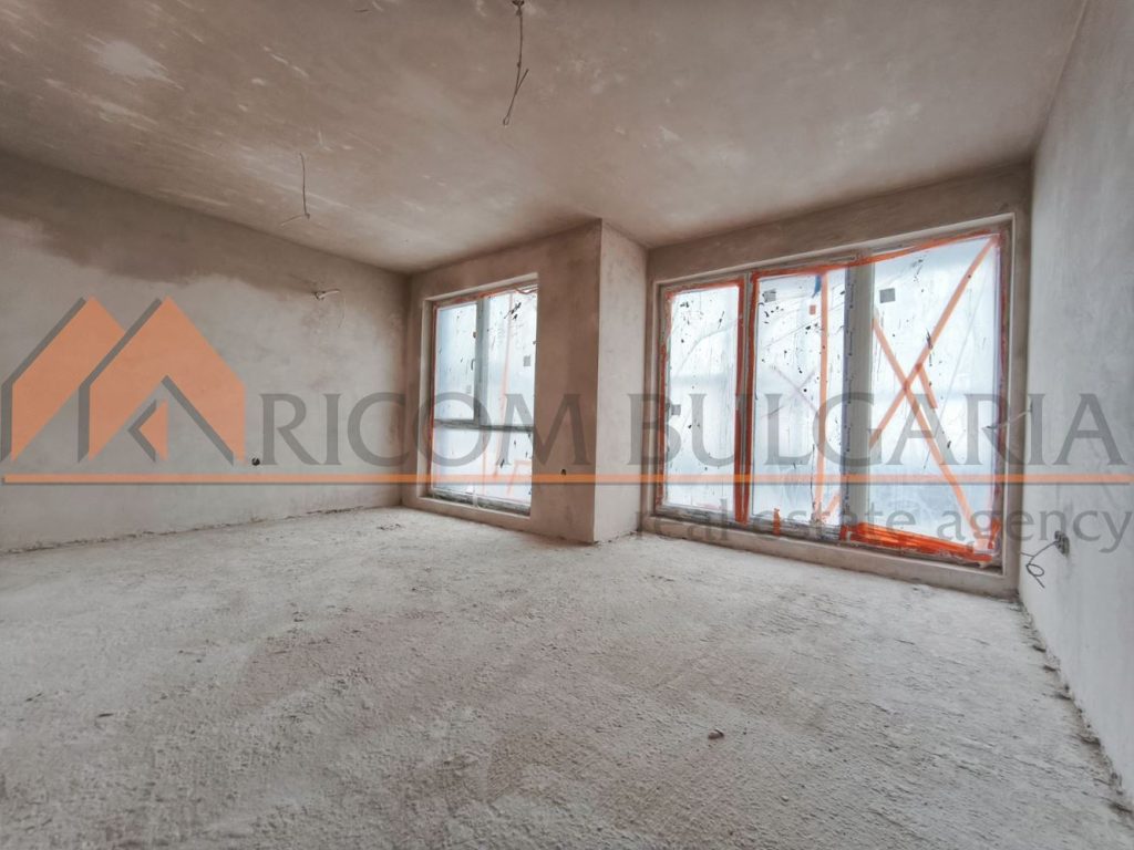 Нов проект сграда RHEIA в кв.Бриз! АПАРТАМЕНТ №1 с площ 78,93 кв.м. и веранда 21,2кв.м., находящ се на партерен етаж. - 4 - Ricom Bulgaria