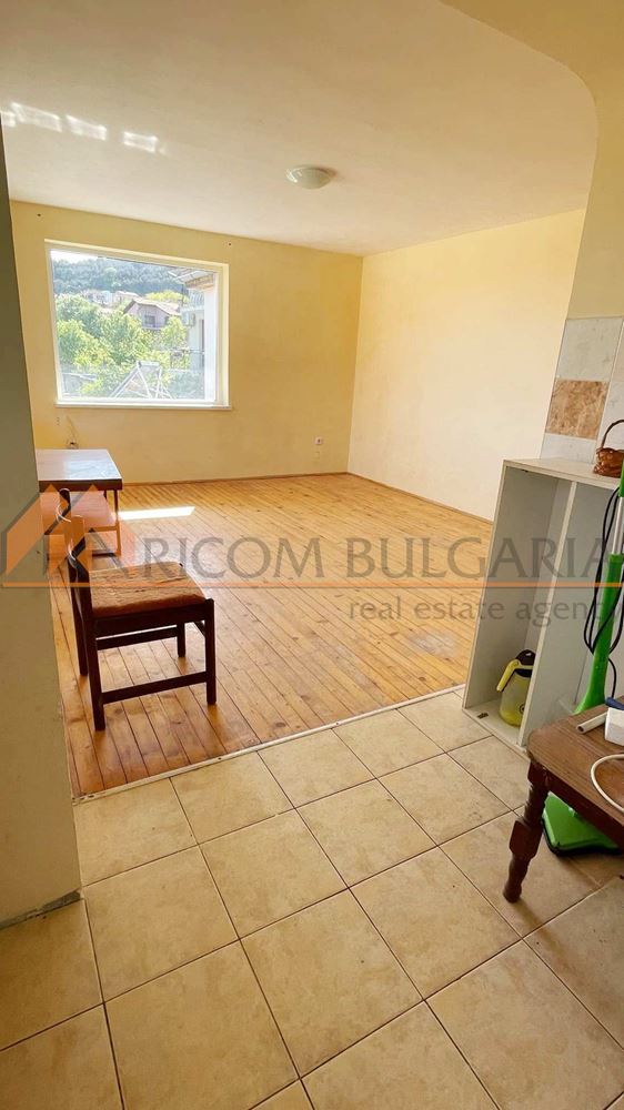 Етаж от къща в кв. Виница - 2 - Ricom Bulgaria