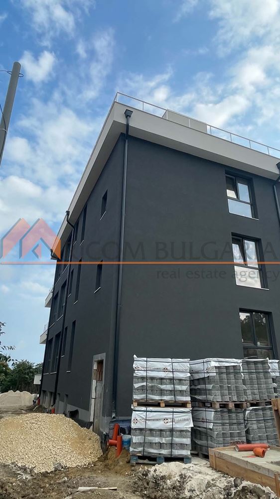 Тристаен апартамент в новострояща се жилищна сграда в кв. Виница - 4 - Ricom Bulgaria