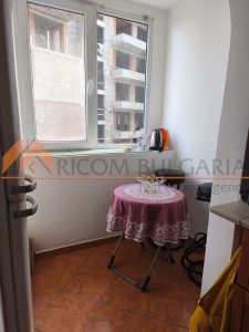 ОБЗАВЕДЕН ТРИСТАЕН АПАРТАМЕНТ кв.ВЪЗРАЖДАНЕ, БЛ. 26! - 3 - Ricom Bulgaria
