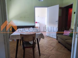 Просторен тристаен апартамент в района на Окръжна болница, гр.Варна - 8 - Ricom Bulgaria