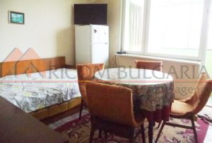 Апартамент с три самостоятелни стаи в кв. Трошево - 1 - Ricom Bulgaria