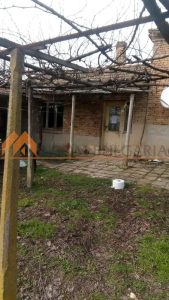 Къща в с.Ягнило с добър достъп и голям двор! - 4 - Ricom Bulgaria