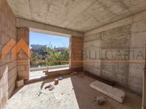 Двустаен апартамент в кв.Бриз с площ 60,46 кв.м. с включено в цената паркомясто! - 5 - Ricom Bulgaria