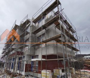 Двустаен апартамент в кв.Бриз с площ 60,46 кв.м. с включено в цената паркомясто! - 4 - Ricom Bulgaria