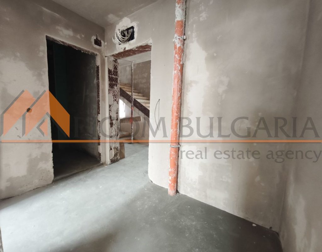 ЕКСКЛУЗИВНО ОТ РИКОМ БЪЛГАРИЯ!!! Апартамент с три спални и паркомясто! - 11 - Ricom Bulgaria
