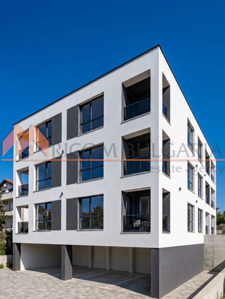 Тристаен апартамент в центъра на кв. Виница - 1 - Ricom Bulgaria