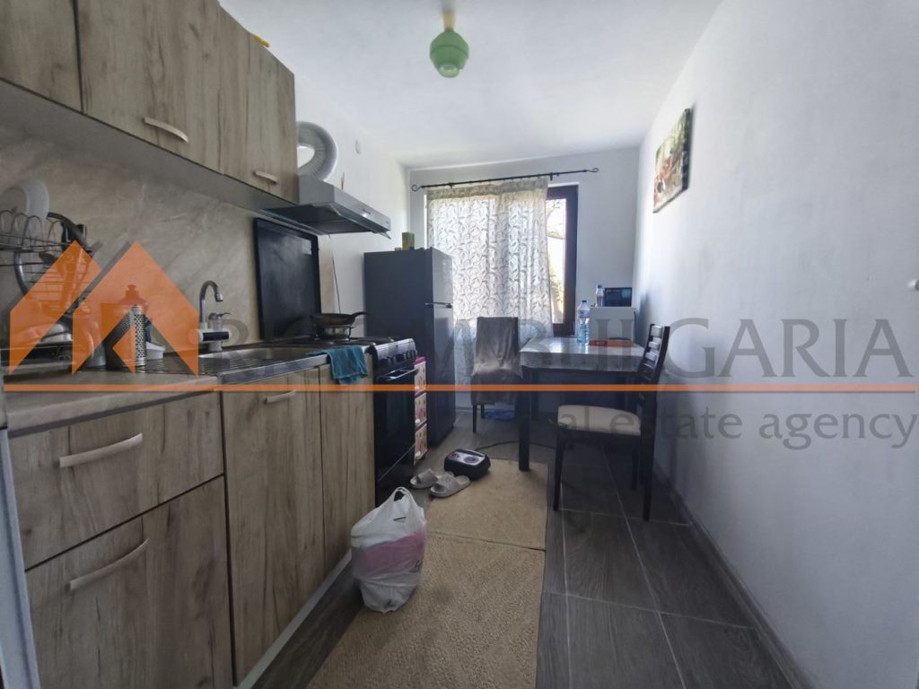 Къща в местност Ален мак! В близост до главен път и спирка на градски транспорт! - 4 - Ricom Bulgaria