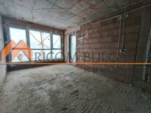 Двустаен апартамент в кв.Бриз! Среден етаж! Покрит изцяло! Две южни стаи! - 1 - Ricom Bulgaria