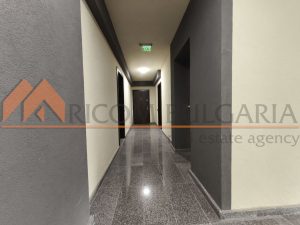 Риком България продава южен двустаен апартамент с включено в цената паркомясто в жилищна сграда на бул.Св.Константин и Елена! - 5 - Ricom Bulgaria