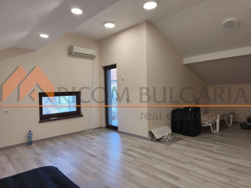 Къща в местност Ален мак! В близост до главен път и спирка на градски транспорт! - 9 - Ricom Bulgaria