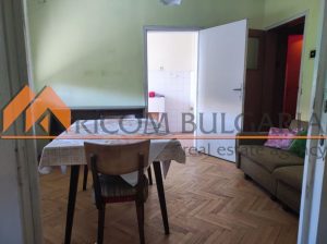 Под наем просторен тристаен апартамент в района на Окръжна болница, гр.Варна. - 10 - Ricom Bulgaria