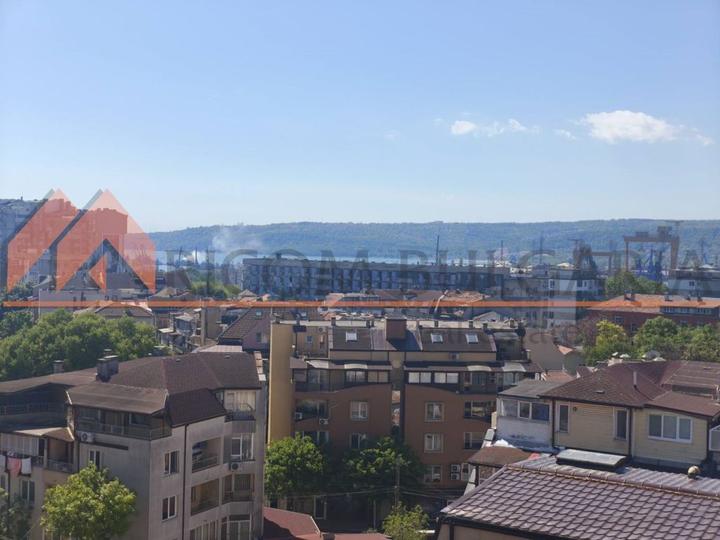 РИКОМ БЪЛГАРИЯ продава тристаен апартамент в централната част на гр.Варна! На пешеходно разстояние от центъра на града и К - 7 - Ricom Bulgaria