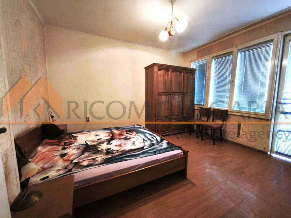 ОБЗАВЕДЕН ТРИСТАЕН АПАРТАМЕНТ С ПАРКОМЯСТО В КВ.АСПАРУХОВО! - 5 - Ricom Bulgaria